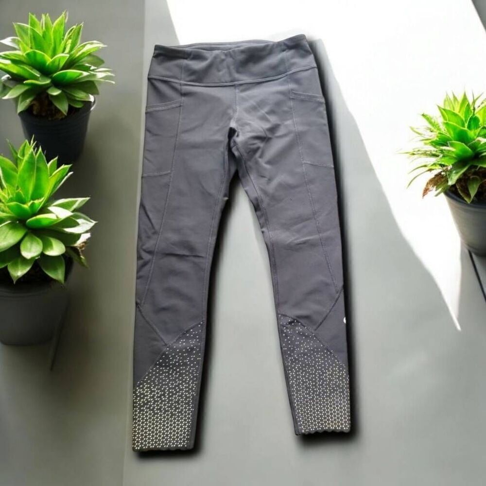 Lululemon Size 6 Tight Stuff Reflective